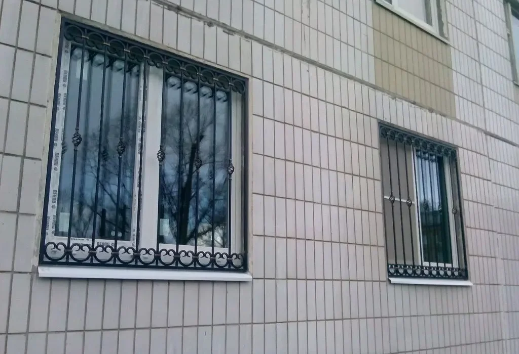В Ташкенте приостановили демонтаж оконных решёток после недовольства жителей