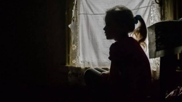 В Ташкенте женщину оштрафовали за ненадлежащее воспитание дочери