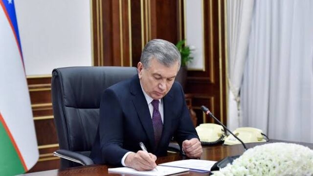 Президент подписал закон о совершенствовании узбекского алфавита