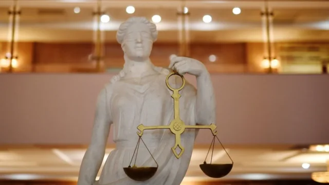 Toshkent tumanida sotuvchiga shilqimlik qilgan shaxs 5 sutkaga qamaldi